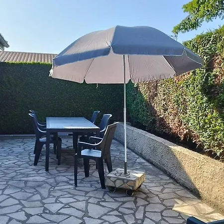 Maison Renovee 3 Avec Terrasse Et Parking A - Fr-1-494-202 Руайян