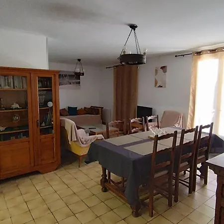 Maison Renovee 3 Avec Terrasse Et Parking A - Fr-1-494-202 *